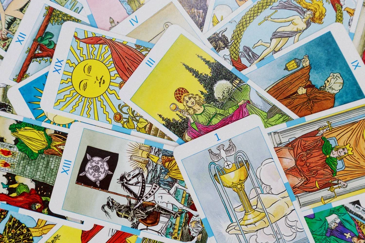 Miten Lukea Tarot-Kortteja